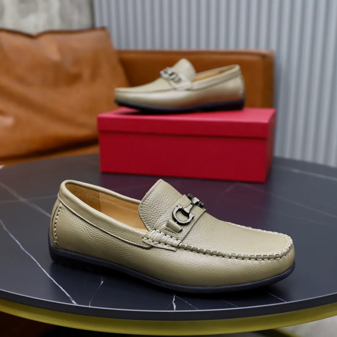 Men's shoes: 260🙅‍♂️🙅‍♂️🙅‍♂️Niuli Brand: Ferragamo Standard code: Men's code 38/44 (45 customized) Grade: Same as the official website Material: Original imported cowhide leather lining Original wear-resistant lightweight outsole Style category: Men's casual slip-on shoes Distinguished luxury brand elements top luxury Color: Actual picture color
